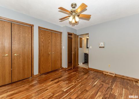 Tiny photo for 1417 2ND Avenue, Camanche, IA 52730 (MLS # QC4268393)