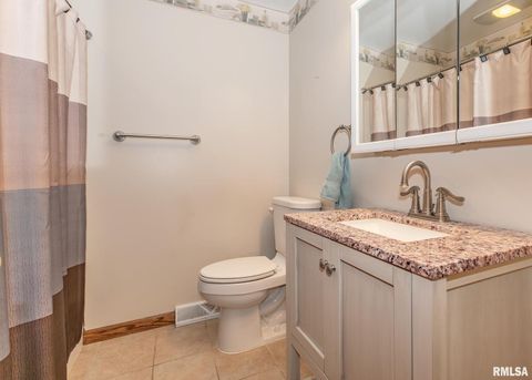 Tiny photo for 1417 2ND Avenue, Camanche, IA 52730 (MLS # QC4268393)