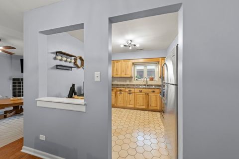 Tiny photo for 15730 ORLAN BROOK Drive #208, Orland Park, IL 60462 (MLS # 12609982)