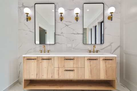 Tiny photo for 1907 W Wolfram Street, Chicago, IL 60657 (MLS # 12505574)