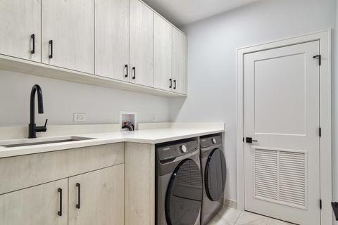 Tiny photo for 1907 W Wolfram Street, Chicago, IL 60657 (MLS # 12505574)