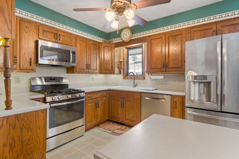 Tiny photo for 2850 Volquardsen Avenue, Davenport, IA 52804 (MLS # 12597624)