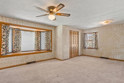 Tiny photo for 2850 Volquardsen Avenue, Davenport, IA 52804 (MLS # 12597624)