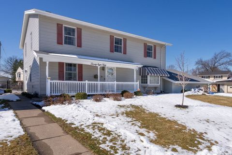 Tiny photo for 2850 Volquardsen Avenue, Davenport, IA 52804 (MLS # 12597624)