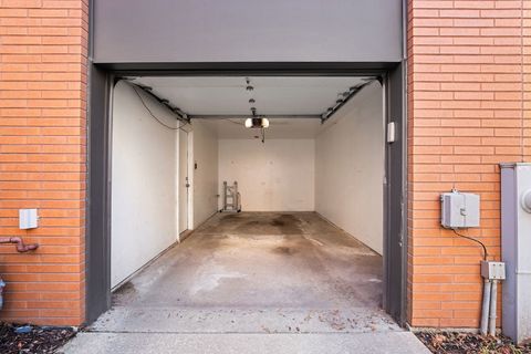 Tiny photo for 1445 N Cleveland Avenue #E, Chicago, IL 60610 (MLS # 12590916)
