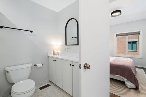 Tiny photo for 1445 N Cleveland Avenue #E, Chicago, IL 60610 (MLS # 12590916)