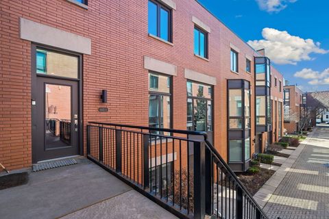 Tiny photo for 1445 N Cleveland Avenue #E, Chicago, IL 60610 (MLS # 12590916)