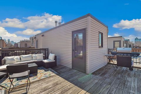 Tiny photo for 1445 N Cleveland Avenue #E, Chicago, IL 60610 (MLS # 12590916)