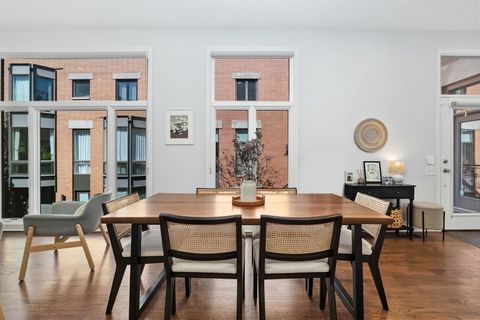 Tiny photo for 1445 N Cleveland Avenue #E, Chicago, IL 60610 (MLS # 12590916)