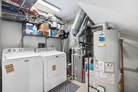 Tiny photo for 1445 N Cleveland Avenue #E, Chicago, IL 60610 (MLS # 12590916)