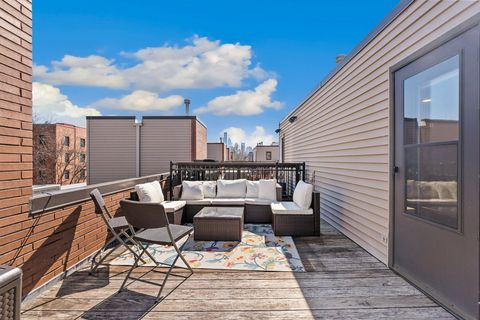 Tiny photo for 1445 N Cleveland Avenue #E, Chicago, IL 60610 (MLS # 12590916)