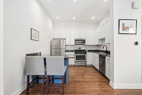Tiny photo for 1445 N Cleveland Avenue #E, Chicago, IL 60610 (MLS # 12590916)