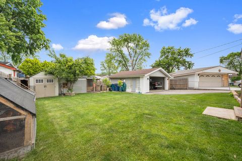 Tiny photo for 903 S York Road, Bensenville, IL 60106 (MLS # 12439672)
