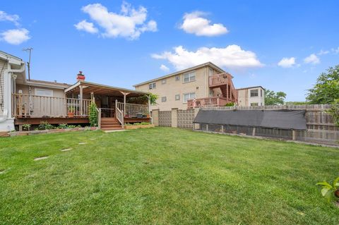 Tiny photo for 903 S York Road, Bensenville, IL 60106 (MLS # 12439672)