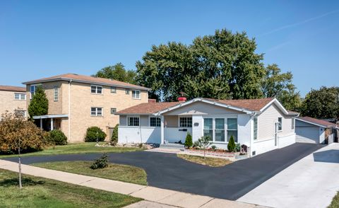 Photo of 903 S York Road, Bensenville, IL 60106 (MLS # 12439672)