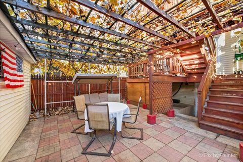 Tiny photo for 4252 N Lawndale Avenue, Chicago, IL 60618 (MLS # 12510120)