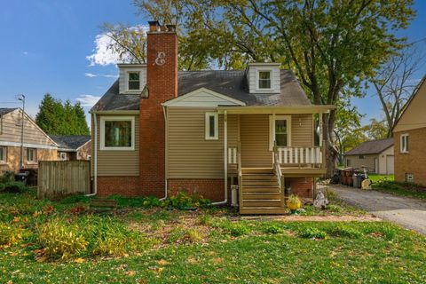 A home in Oak Forest