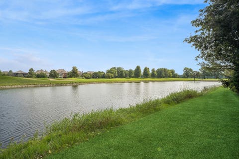 Tiny photo for 1731 Pebble Beach Way, Vernon Hills, IL 60061 (MLS # 12716122)