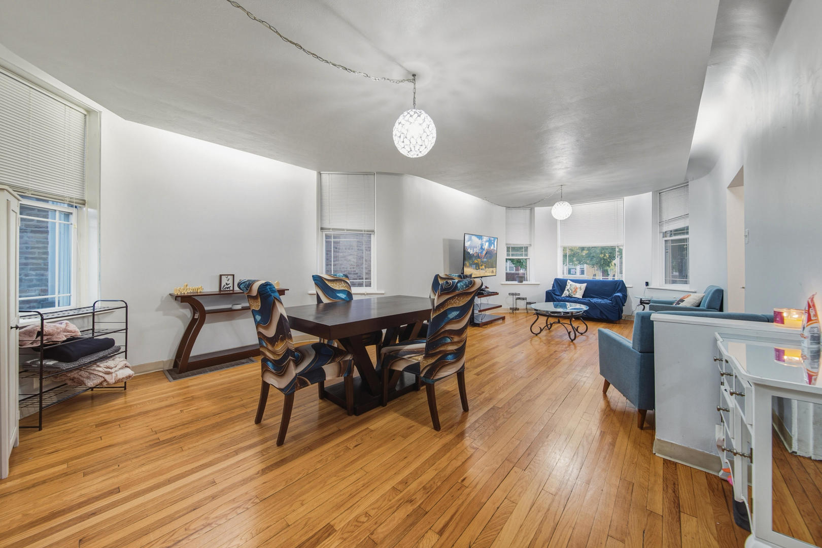 4254 W Wrightwood Avenue