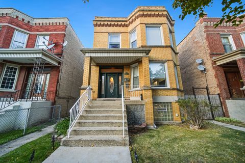 4254 W Wrightwood Avenue Chicago IL 60639
