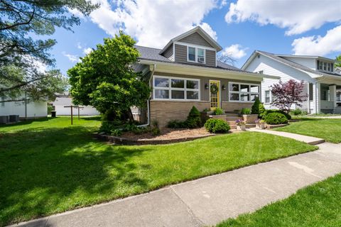 Tiny photo for 405 N Franklin Street, Roanoke, IL 61561 (MLS # 12639158)