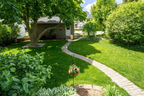 Tiny photo for 405 N Franklin Street, Roanoke, IL 61561 (MLS # 12639158)