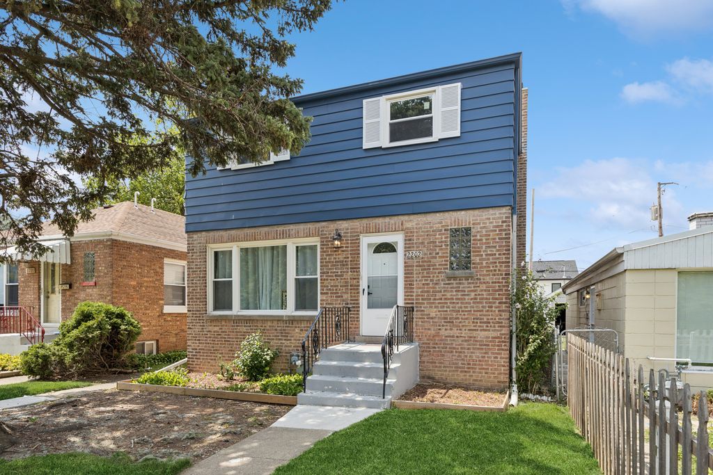 Photo for 2202 River Road, River Grove, IL 60171 (MLS # 12444601)