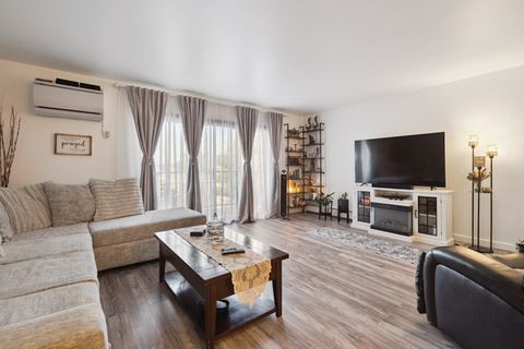 Tiny photo for 9520 S MAYFIELD Avenue #N105, Oak Lawn, IL 60453 (MLS # 12472772)