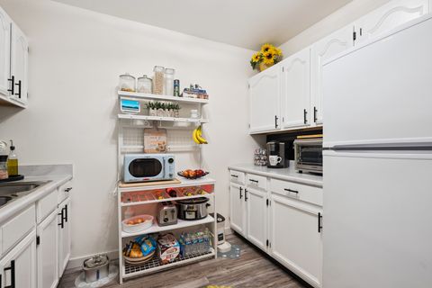 Tiny photo for 9520 S MAYFIELD Avenue #N105, Oak Lawn, IL 60453 (MLS # 12472772)