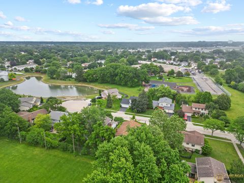 Tiny photo for 220 Osage Lane, Buffalo Grove, IL 60089 (MLS # 12493439)