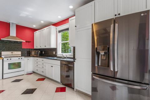 Tiny photo for 305 W. Illinois Street, Urbana, IL 61801 (MLS # 12648009)