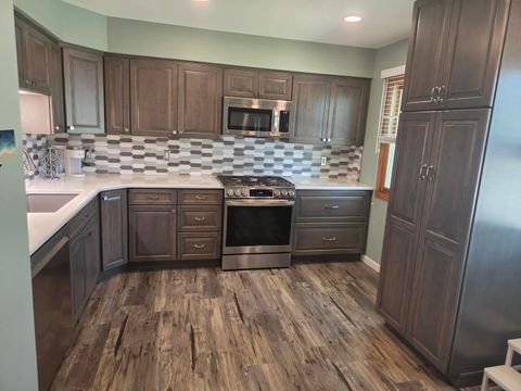 Tiny photo for 2613 N Zenith Avenue, Davenport, IA 52804 (MLS # 12687558)