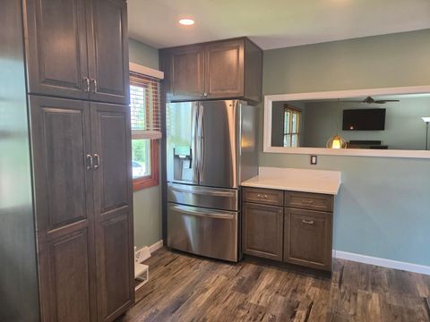 Tiny photo for 2613 N Zenith Avenue, Davenport, IA 52804 (MLS # 12687558)