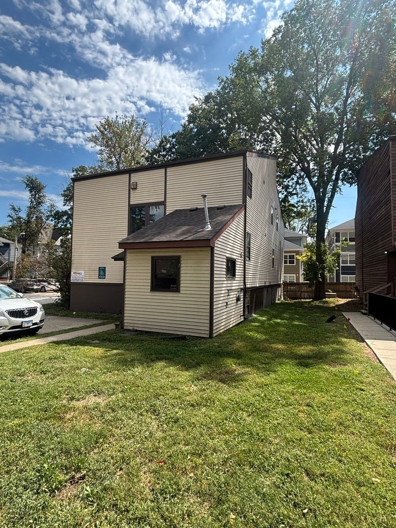 707 W Elm Street