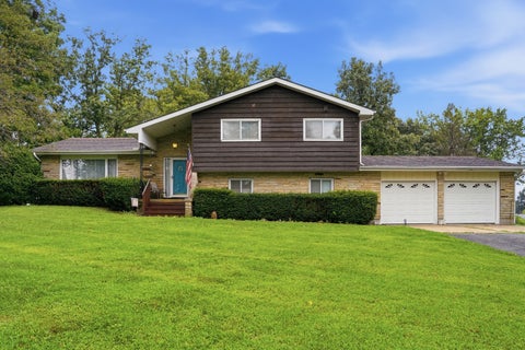 Photo of 23853 Hazel Road, Sterling, IL 61081 (MLS # 12734090)