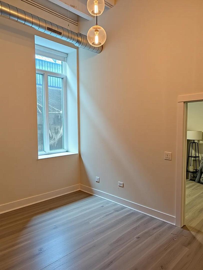 1453 Maple Avenue B06