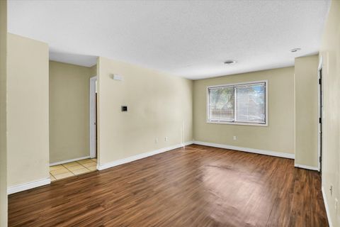Tiny photo for 1905 Christopher Circle #4, Urbana, IL 61802 (MLS # 12308926)