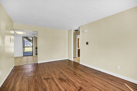 Tiny photo for 1905 Christopher Circle #4, Urbana, IL 61802 (MLS # 12308926)