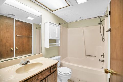 Tiny photo for 1905 Christopher Circle #4, Urbana, IL 61802 (MLS # 12308926)