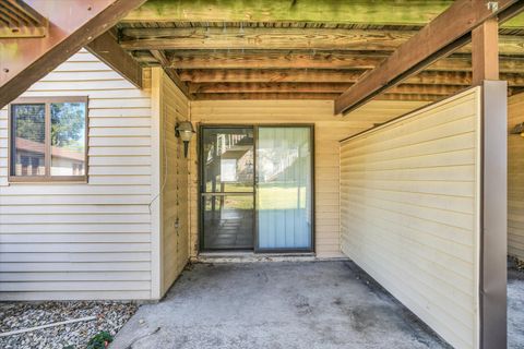 Tiny photo for 1905 Christopher Circle #4, Urbana, IL 61802 (MLS # 12308926)