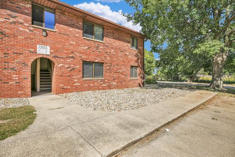 Tiny photo for 1905 Christopher Circle #4, Urbana, IL 61802 (MLS # 12308926)