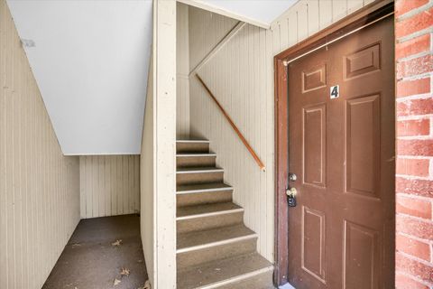 Tiny photo for 1905 Christopher Circle #4, Urbana, IL 61802 (MLS # 12308926)