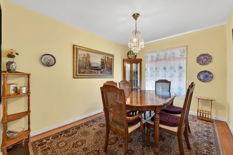 Tiny photo for 6607 N Damen Avenue #2N, Chicago, IL 60645 (MLS # 12588821)