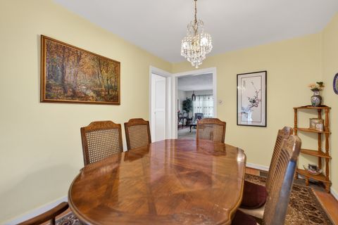 Tiny photo for 6607 N Damen Avenue #2N, Chicago, IL 60645 (MLS # 12588821)