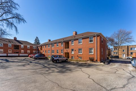 Tiny photo for 6607 N Damen Avenue #2N, Chicago, IL 60645 (MLS # 12588821)