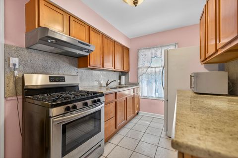 Tiny photo for 6607 N Damen Avenue #2N, Chicago, IL 60645 (MLS # 12588821)