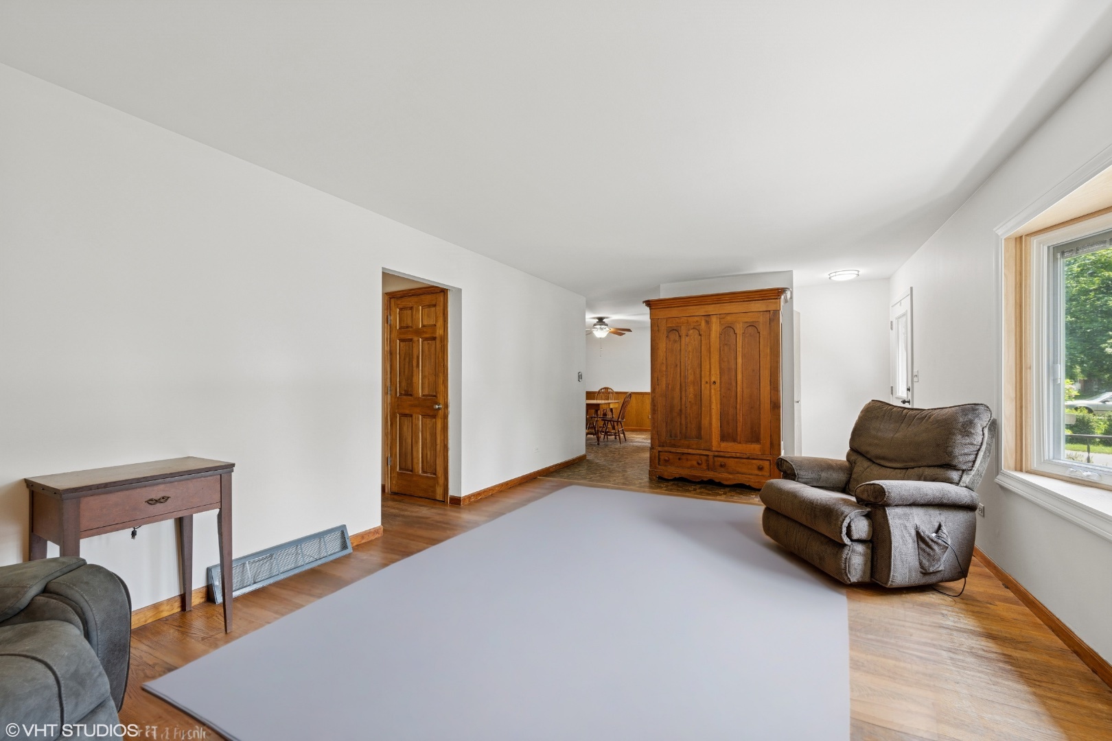 345 Catalpa Avenue