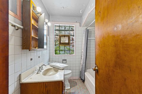 Tiny photo for 8643 S kingston Avenue, Chicago, IL 60617 (MLS # 12503086)