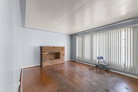 Tiny photo for 8643 S kingston Avenue, Chicago, IL 60617 (MLS # 12503086)