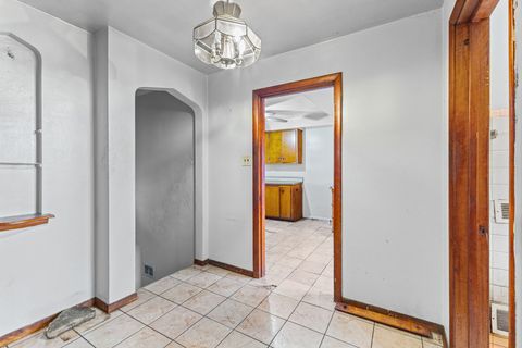 Tiny photo for 8643 S kingston Avenue, Chicago, IL 60617 (MLS # 12503086)